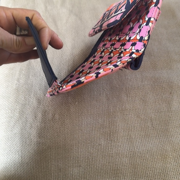 Vera Bradley Pink Patterned Women's Bag - Picture 6 of 10